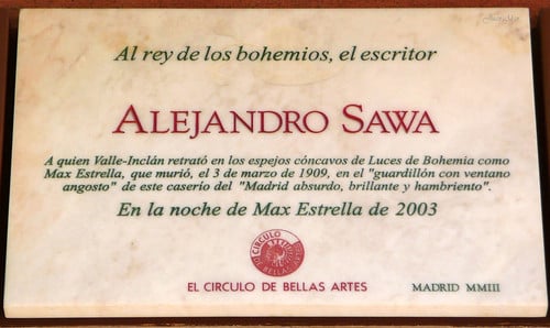 Placa honorífica a Alejandro Sawa situada en la calle Conde Duque 7, de Madrid. 
Fotografía de Juan Alcor.